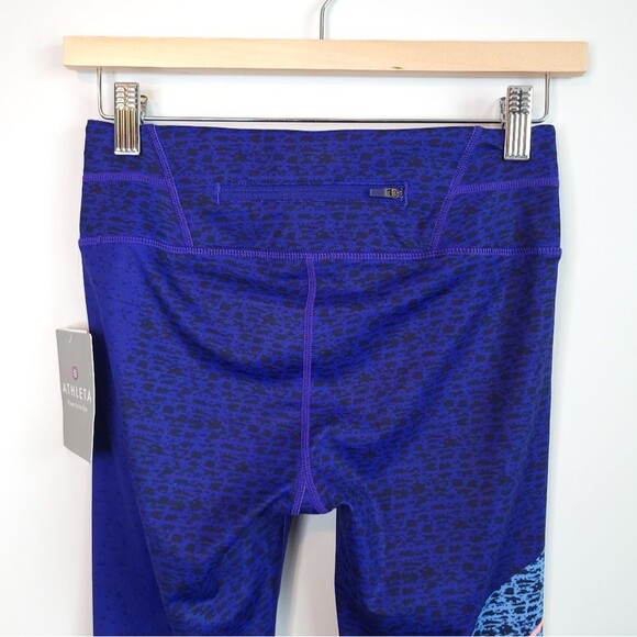 Athleta Leggings Camo 7/8 SonarTight Wicking Breathable Reflective NWT - Picture 6 of 10